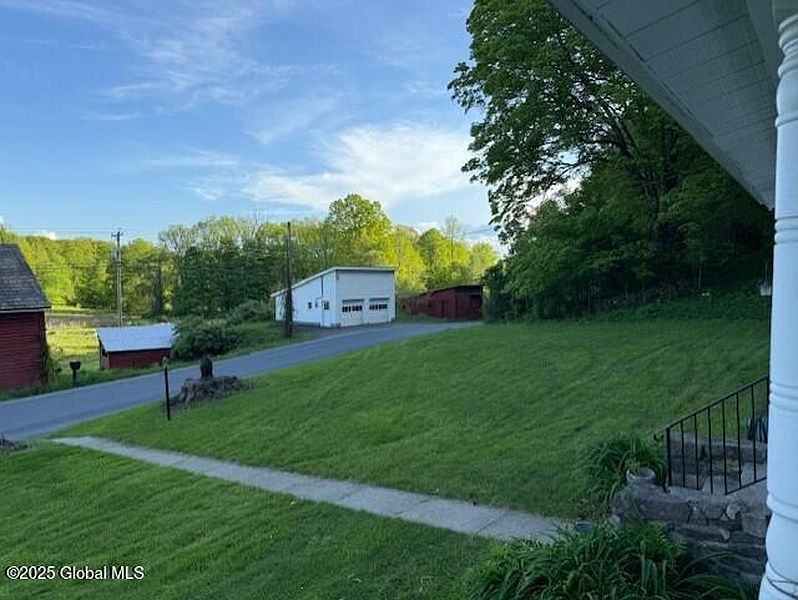 4th image of 241 Goodman Road