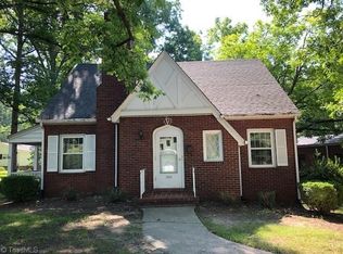 1334 N Main St, Mount Airy, NC 27030