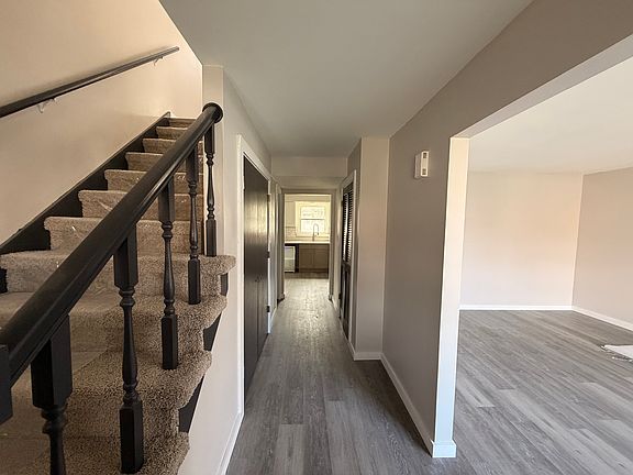 5th image of 2205 Dixon Dr #S