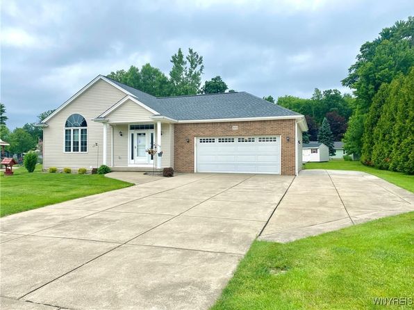 3050 Hillbrook Dr