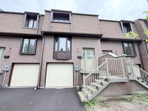 11 Plaisance Rd #5, Richmond Hill, ON L4C 5H1