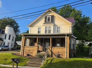 204 E College St, Scio, OH 43988