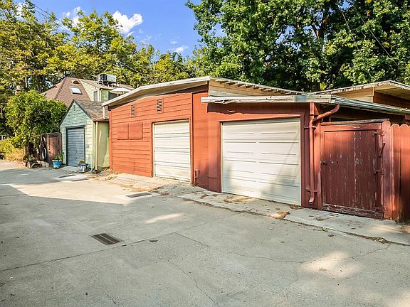 2nd image of 3212 D St