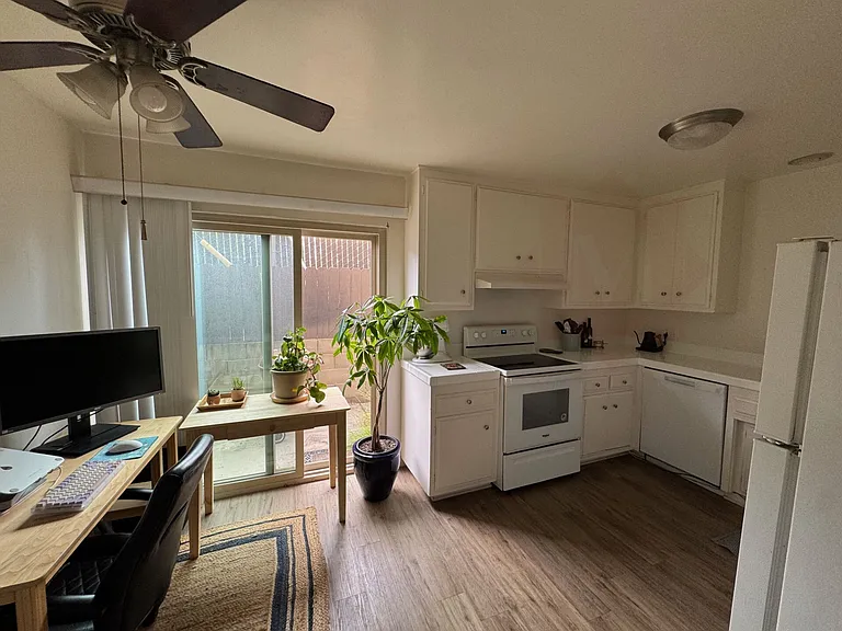 3756 San Remo Dr #20 — Photo 3