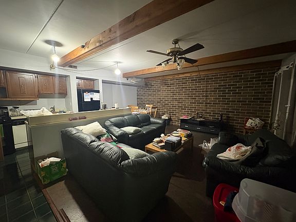 2nd image of 1607 Kenneth Cir #1607
