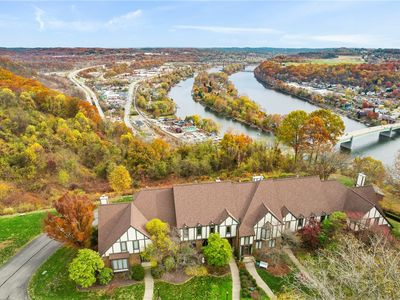 2 Shadow Ln, Pittsburgh, PA, 15238