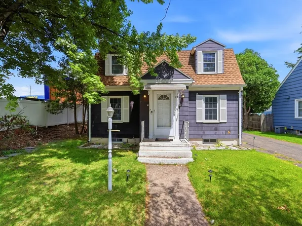 15 Lucerne Rd, Springfield, MA 01119