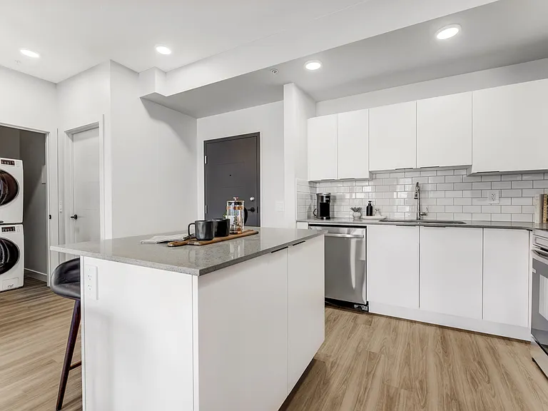 5394 Admiral Girouard St NW — Photo 39
