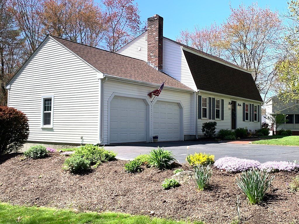 55 Hartford Ave E, Mendon, MA 01756 Zillow