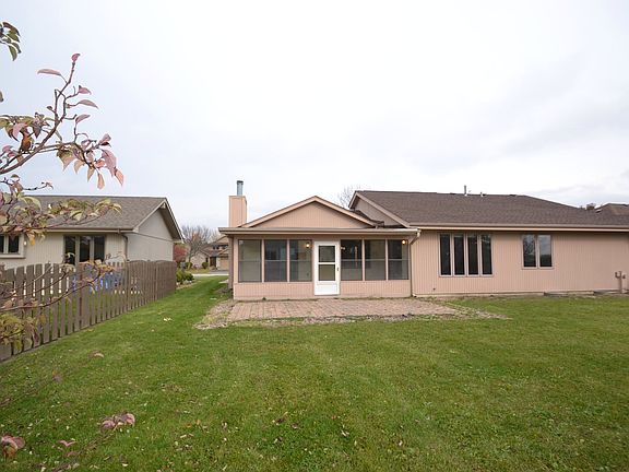 2nd image of 107 White Pine Ln