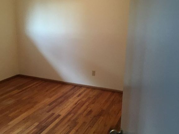 2nd image of 4838 S 288th St