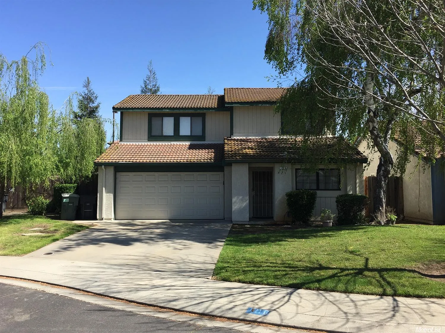 1216 Courtney Way photo 1