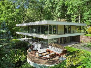 9 Tallwoods Rd, Armonk, NY 10504