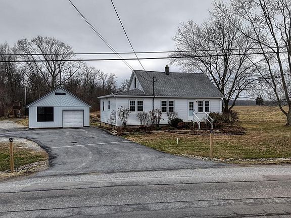 2nd image of 617 Rose Valley School Rd