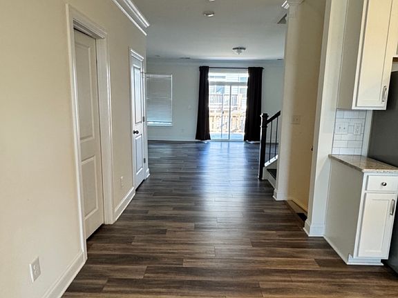 3rd image of 10410 Glenmere Creek Cir