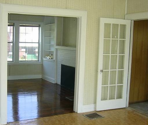 4th image of 2560 Parkview Ave