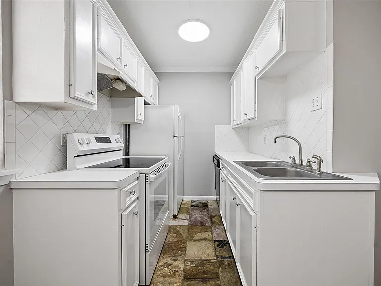 3618 Garrott St #4 — Photo 2