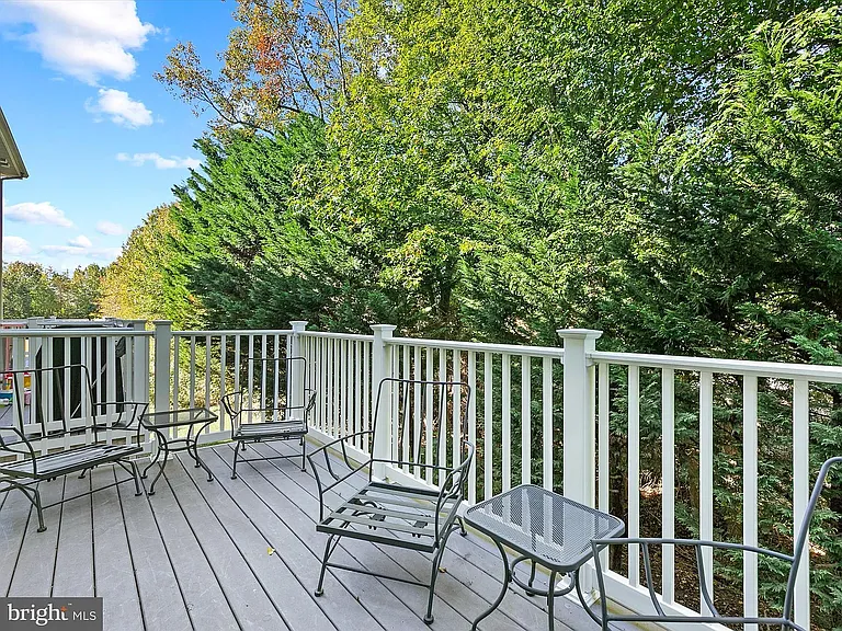Beach Air Landing Rd — Photo 8