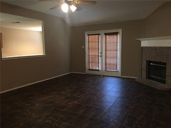 4th image of 3008 Stroll Dr