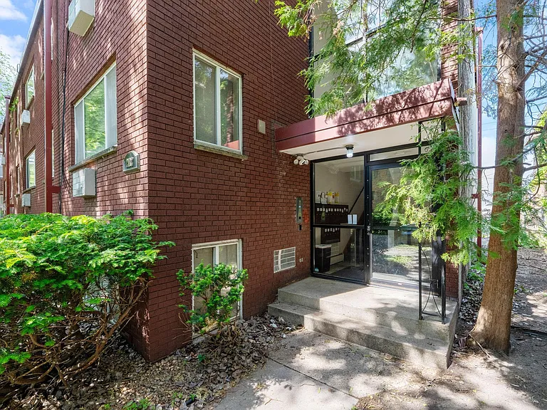 2112 Garfield Ave #8 — Photo 9