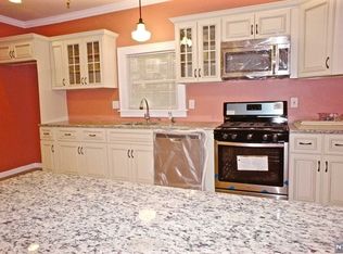 62 Rutgers St, Irvington, NJ 07111