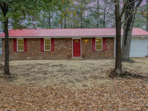 555 Rothney Ave, Southern Pines, NC 28387