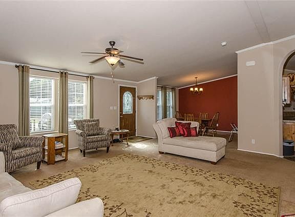 4th image of 366 Driftwood Ave