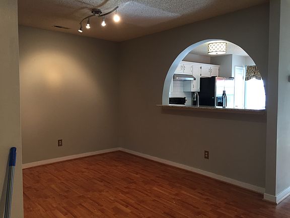 4th image of 6140 Rolling Forest Cir