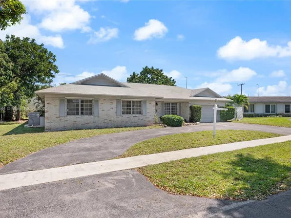 940 SW 52nd Ave, Plantation, FL 33317