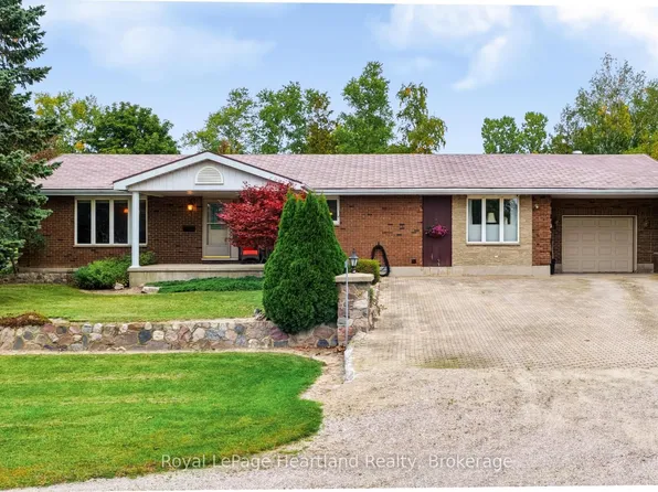 33950 Bachand St, Bluewater, ON N0M 2T0