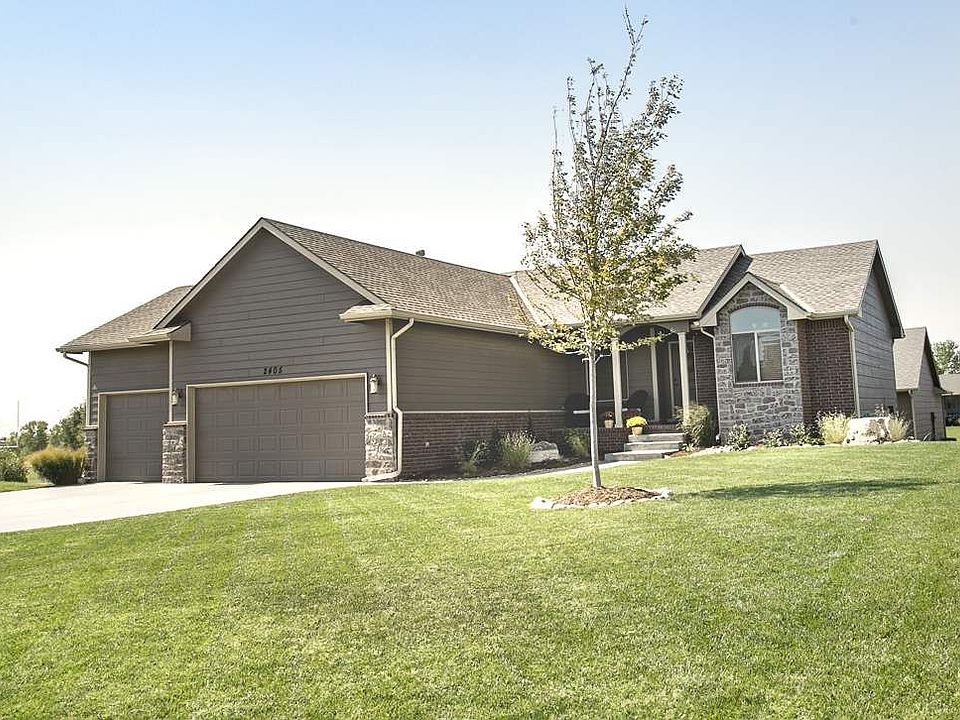 1st image of 2405 N Woodridge Cir