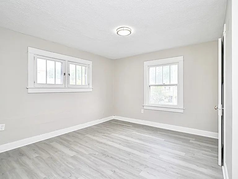 312-314 Pointview Ave #314 — Photo 25