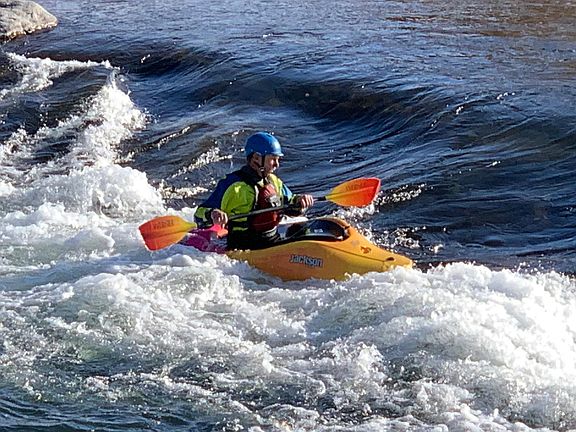 Kyak park on the river is only minutes away.