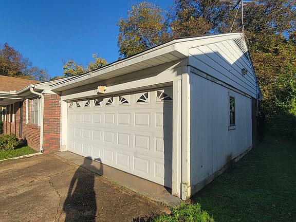3180 Beauchamp Dr 2_11192024