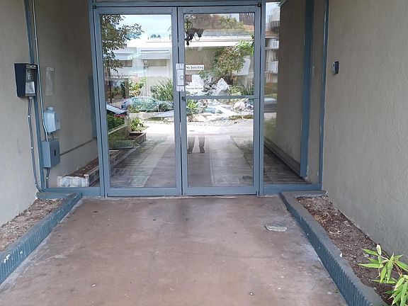 5th image of 4312 Colfax Ave APT 25