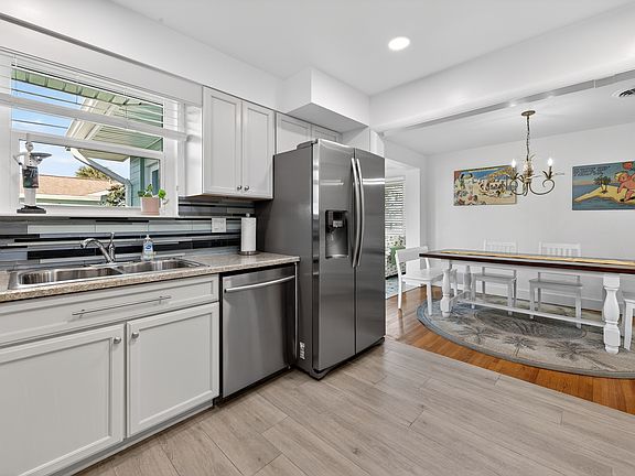 3rd image of 127 Beau Rivage Dr