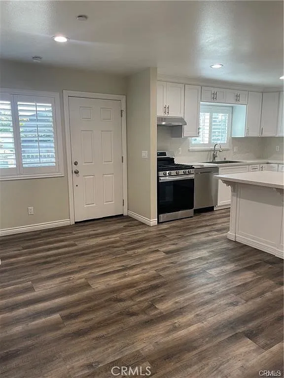 3 bed, 2.5 bath, 1300 sqft, $2,850 — Photo 2