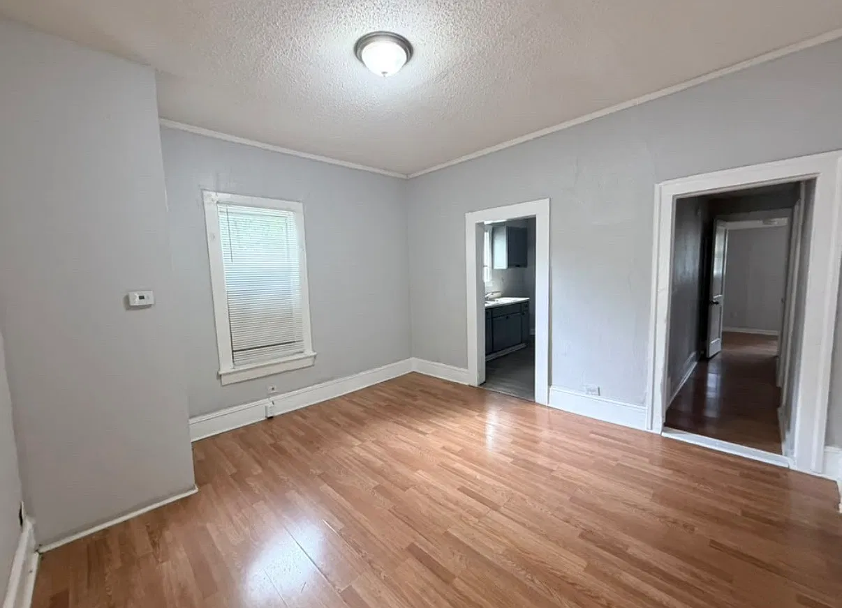 3 bed, 1254 sqft, $1,245 — Photo 3