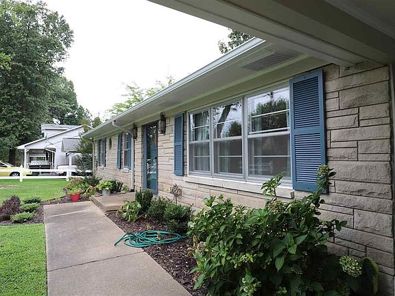 2nd image of 4823 Stanley Dr