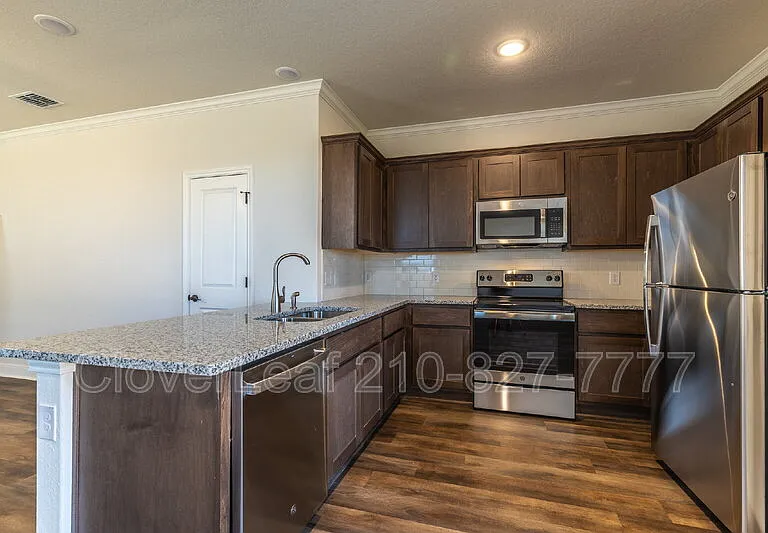 10359 Lynwood Crk #101 — Photo 9