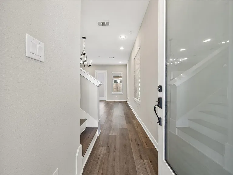 8451 Berry Brush Ln — Photo 2