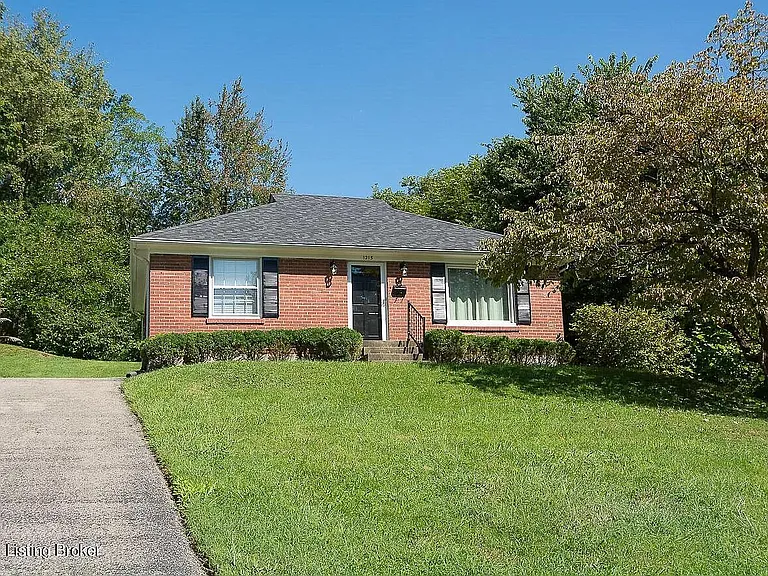 1215 Curlew Ave — Photo 1