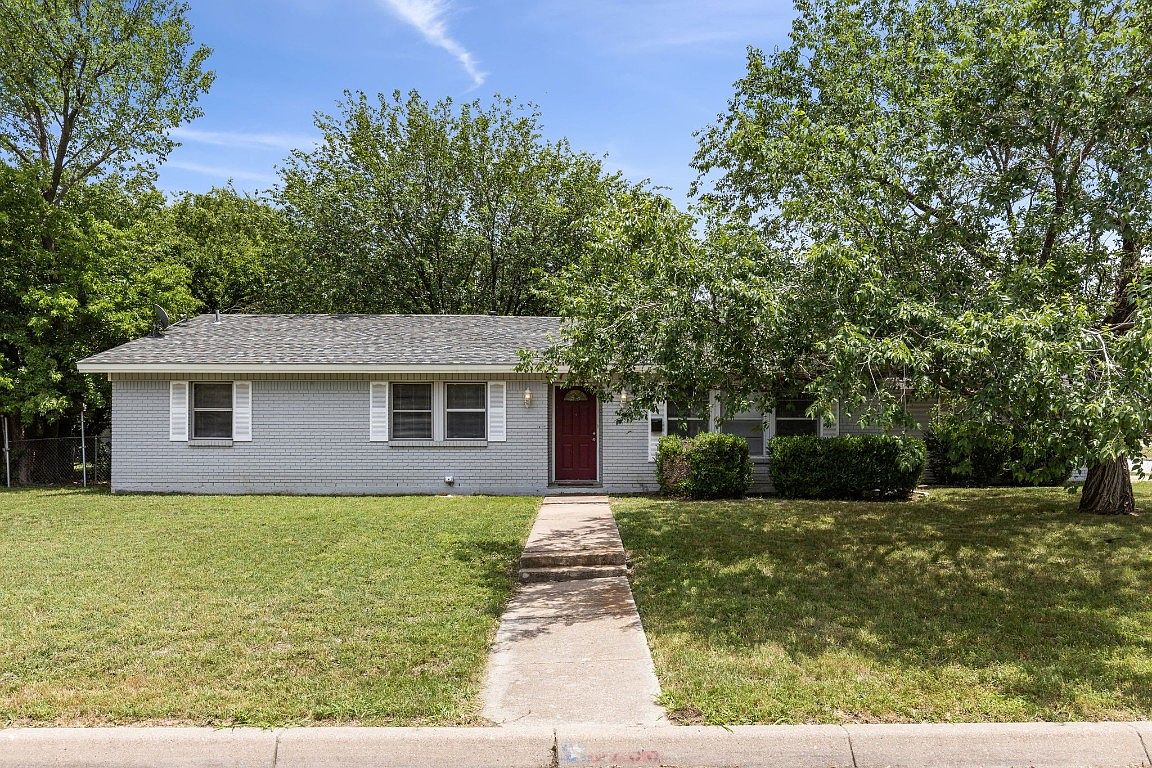 5733 Wheaton Dr, Fort Worth, TX 76133 | Zillow