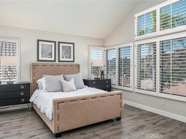 1688 Crest View Pl — Photo 47