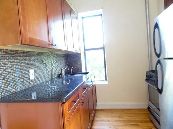 210 Union St, Brooklyn, NY 11231