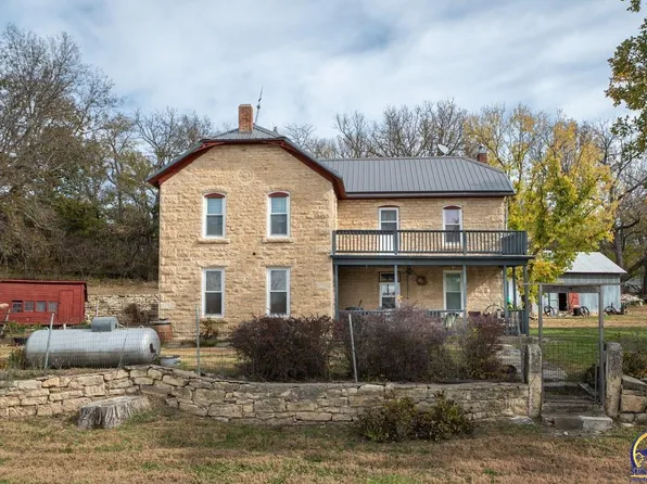 22507 Hessdale Rd, Alma, KS 66401