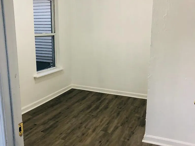 Unit Photo