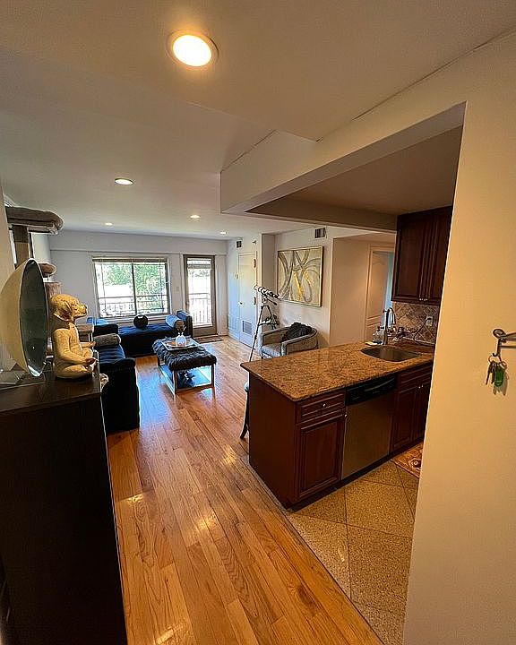1st image of 17012 Highland Ave APT 403