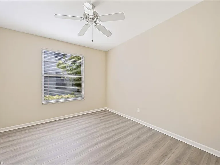 7822 Gardner Dr #6-101 — Photo 12