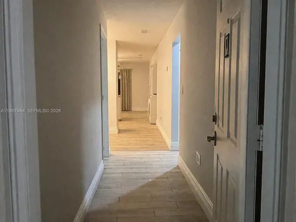 8851 NW 119th St Unit 1206-1, Hialeah Gardens, FL 33018